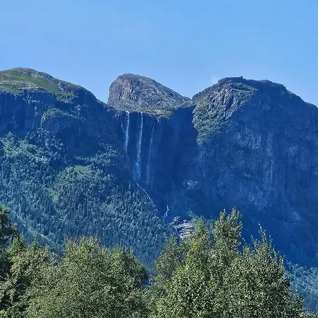 Appartement 3 Bedroom In *