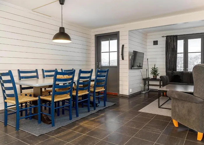 3 Bedroom In Apartment